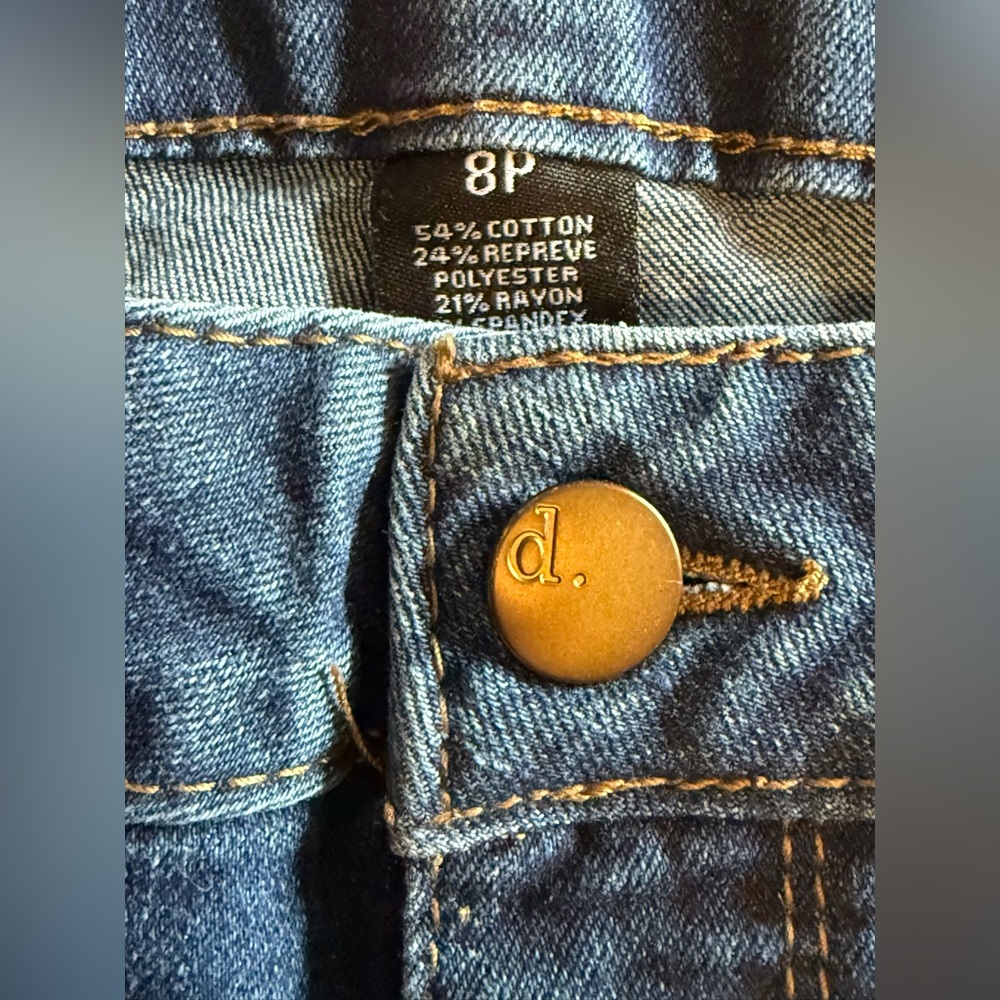 d. Jeans ladies denim shorts EUC - Picture 4 of 5